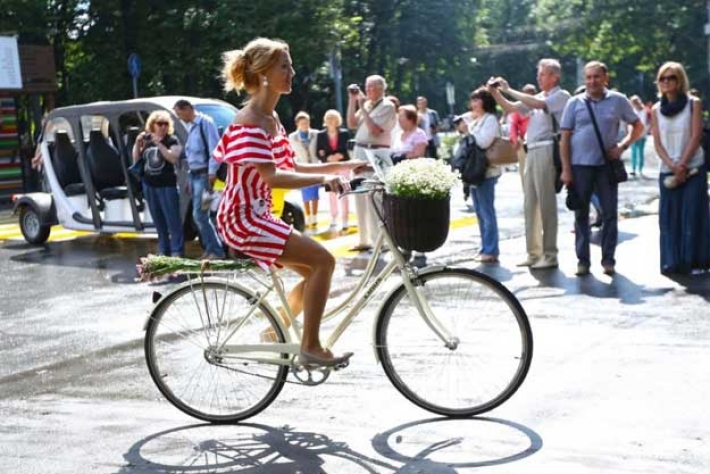 В Запорожье ограничат движение транспорта в связи с велопробегом