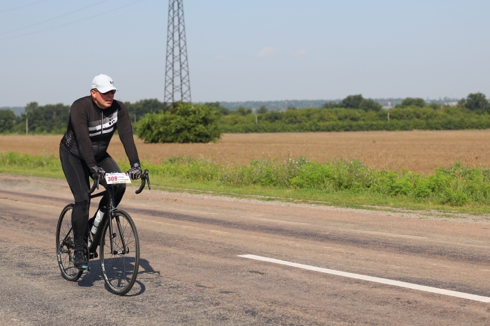 Нардеп Сергей Минько стартовал в велогонке на 40 км (фото)