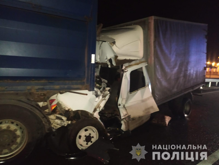 Под Мелитополем погиб водитель из Донецкой области - полиция ищет очевидцев ДТП (фото)