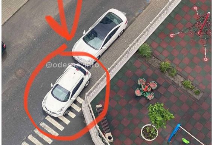 В Одессе "герой парковки" нарушил сразу четыре запрета: фото