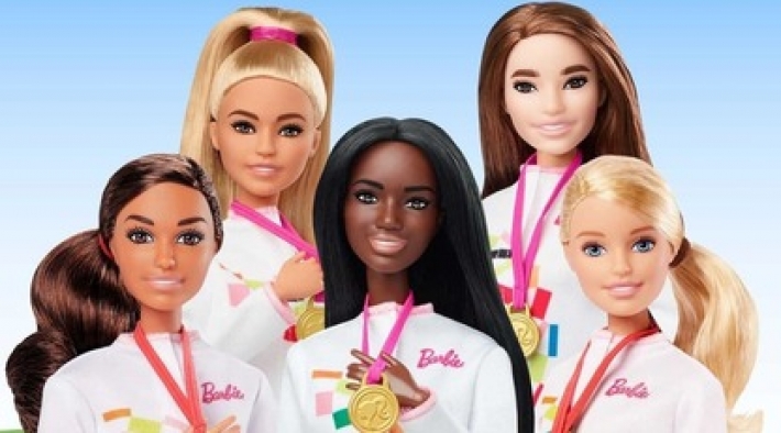Новую олимпийскую коллекцию Барби-спортсменок раскритиковали из-за отсутствия куклы-азиатки