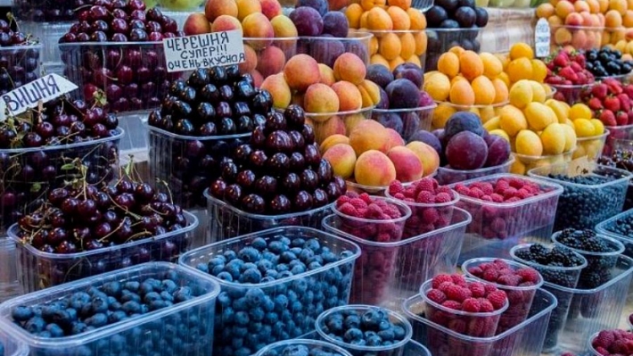 Какие фрукты нужно есть каждый день: в Минздраве составили список "здоровья"