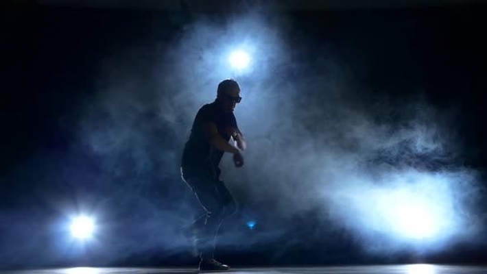В Мелитополе появился призрачный танцор (видео)