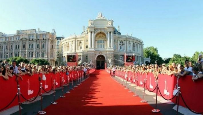 Красная дорожка в Одессе: как открывался: Международный кинофестиваль. ВИДЕО
