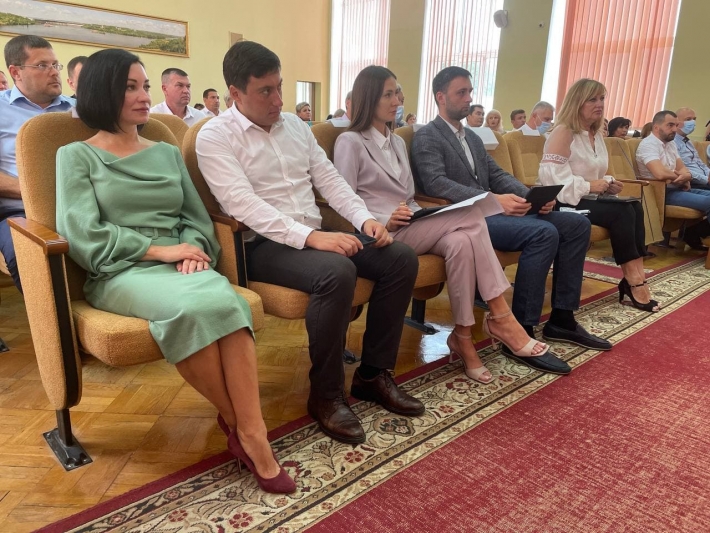 В Мелитополе сегодня на сессии представили нового заместителя мэра (фото, видео)