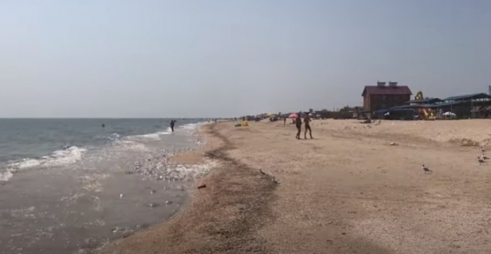 В Кирилловке нашли место без медуз с чистейшим морем (видео)