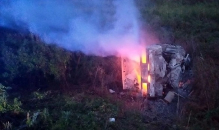 В Харьковской области похоронили сгоревших в жуткой аварии под Мелитополем (фото)