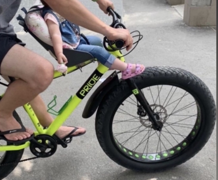 В Мелитополе украли дорогой велосипед с детским сидением - таких всего два в городе (фото)