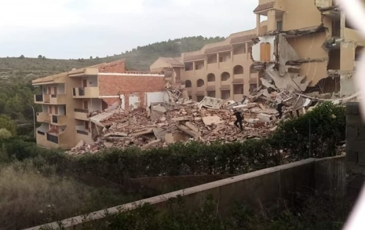 В Испании обрушился трехэтажный жилой дом (фото, видео)