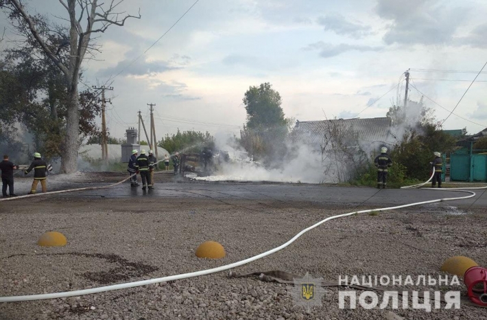 ЧП с бензовозом в Запорожской области - оторвавшаяся цистерна повредила газопровод (фото, видео)