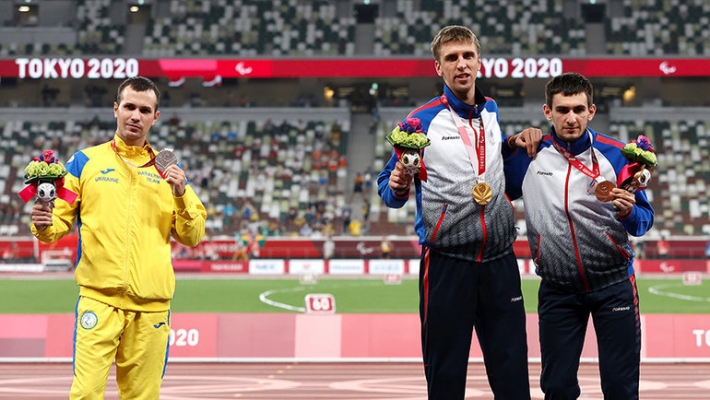 ​Каждому свое: украинский спортсмен объяснил, почему не подошел к россиянам на церемонии награждения Паралимпиады