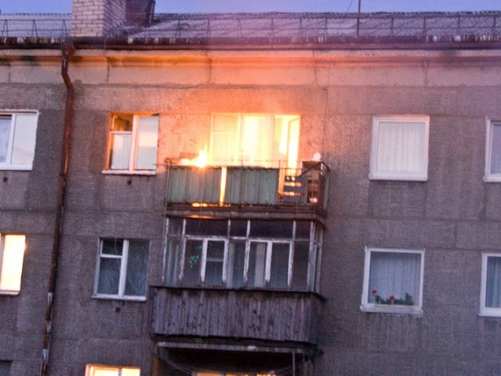 В Запорожье во время пожара травмировался парень