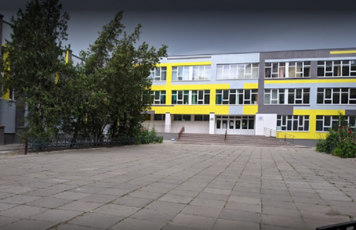 Родители в Мелитополе восстали против второй смены для детей в школе