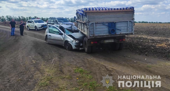В полиции рассказали о смертельном ДТП грузовика и легковушки в Бердянске