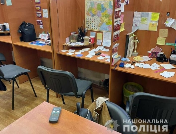 В Запорожье в мошенническом колл-центре "зарабатывали" по 3 млн грн.