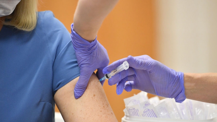 Жители Мелитополя, которые вакцинировались от коронавируса, получат привилегии