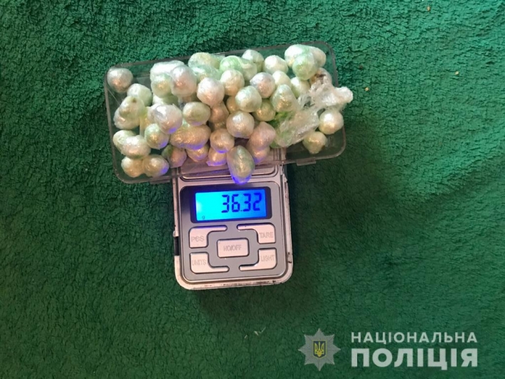 В Запорожской области задержали закладчика с метадоном на 40 тыс грн.