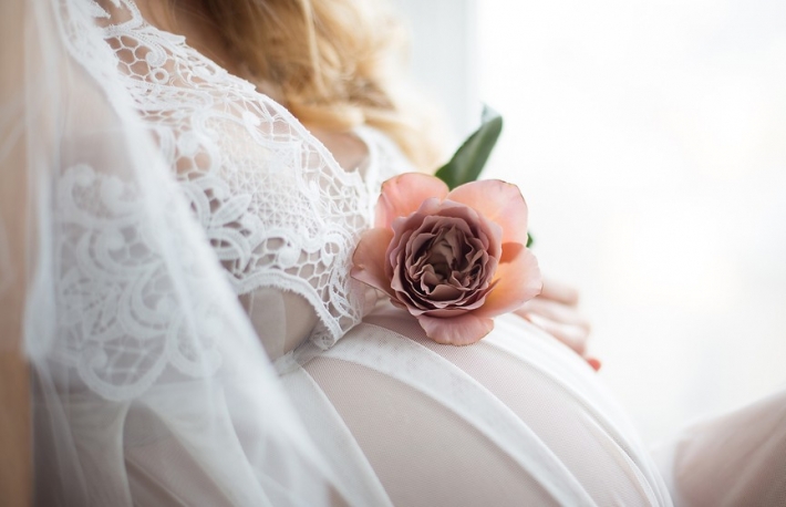 В Мелитополе беременная "Джульетта" добилась права выйти замуж
