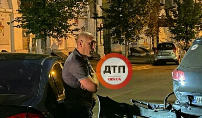 Не любит донецкие номера: в Киеве пьяный водитель устроил погром на дороге и сбежал, фото