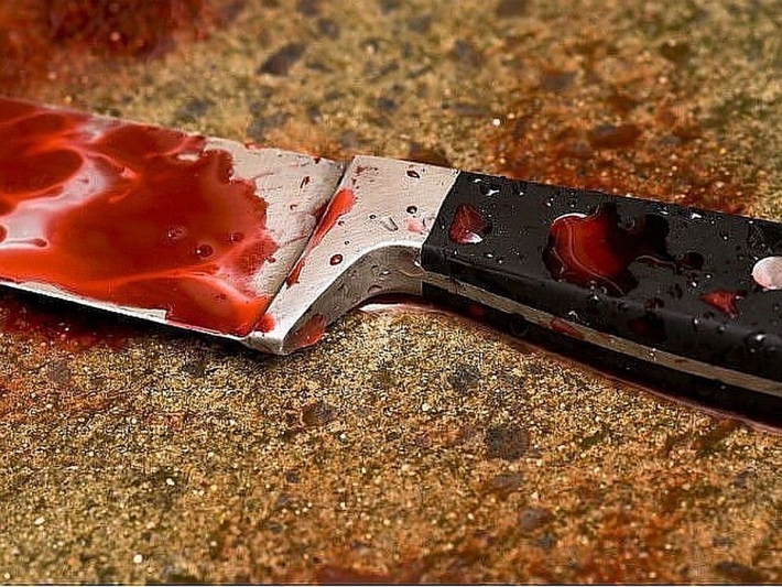 В Мелитополе мужчина истек кровью и умер за столом
