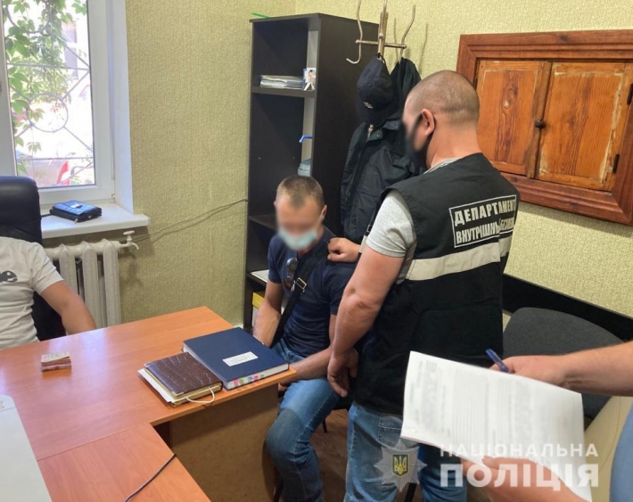 В Запорожской области наркоторговец предлагал полиции взятку 4 тыс долларов