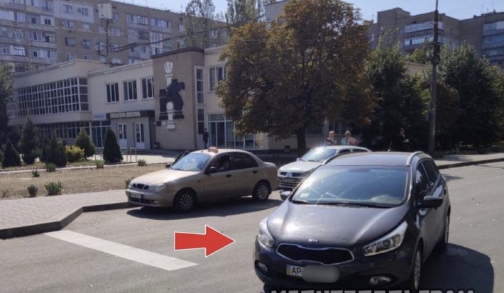 В Мелитополе автомобиль "сбежал" от водителя (фото)