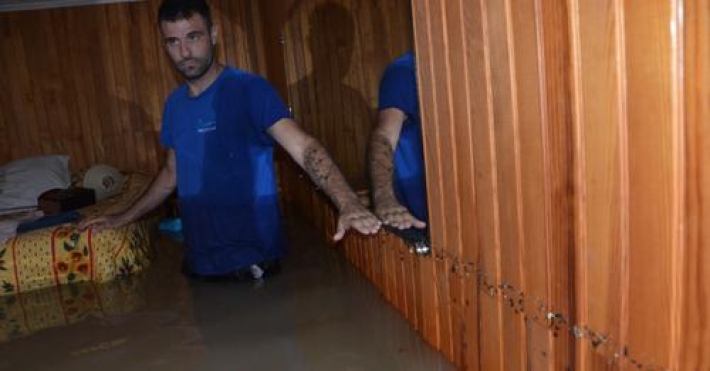 Во Франции сильный потоп после ливней - вода поднялась на метр: фото и видео