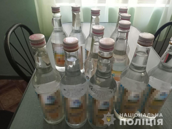 В Запорожской области изъяли безакцизные сигареты и алкоголь (фото)