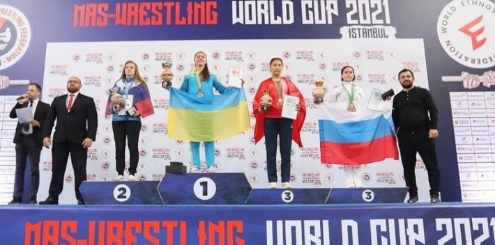 Спортсменка из Мелитополя стала чемпионкой Кубка мира по мас-рестлингу