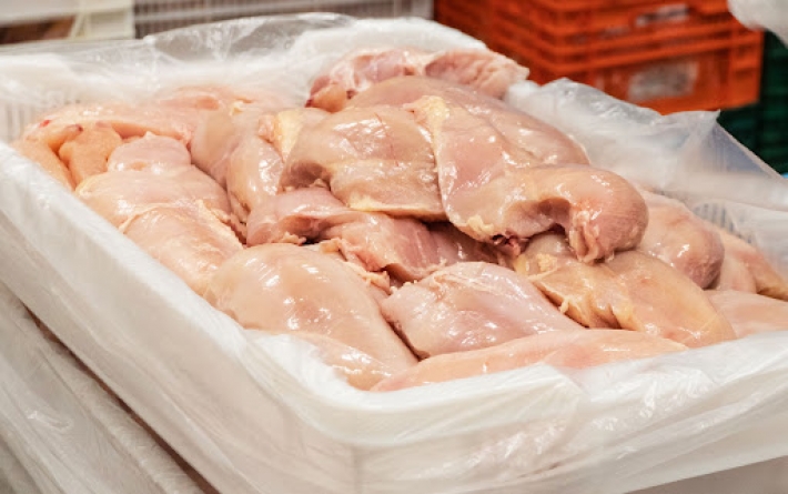 В Запорожской области продают куриное мясо, зараженное сальмонеллой