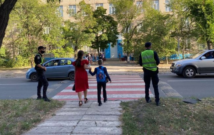 В украинских школах появятся воспитатели безопасности: что они будут делать