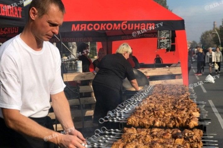 Большая ярмарка и "территория вкусной еды" - с чего День города в Мелитополе стартует