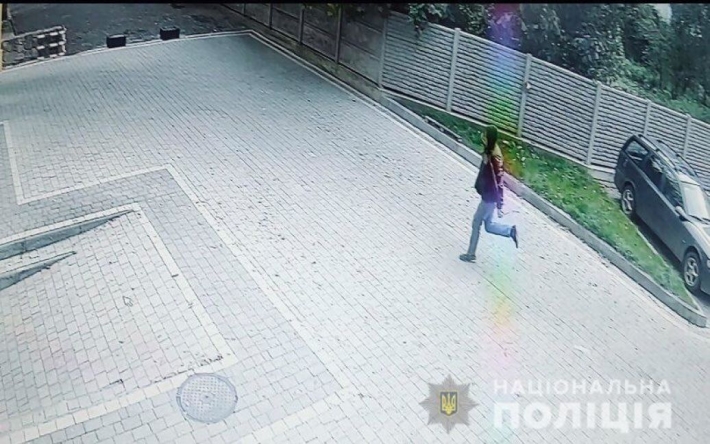 14 ударов ножом: в Ивано-Франковске грабитель напал на полицейского и едва не убил (фото, видео)