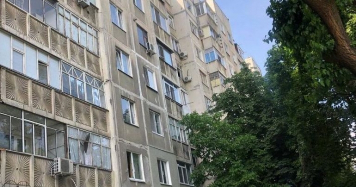 Выбросилась из окна: в Черкасской области произошла трагедия с 11-летней девочкой