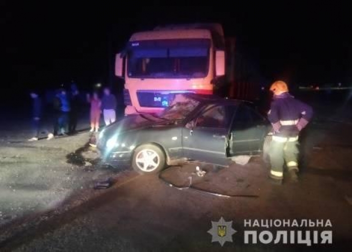 В Херсонской области в тройном ДТП погибли два человека: подробности трагедии и фото