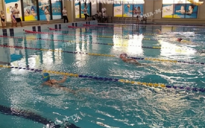 В Мелитополе родители жалуются на нехватку часов для занятий с детьми в бассейне
