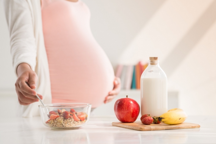 Гинеколог рассказала, можно ли голодать во время беременности