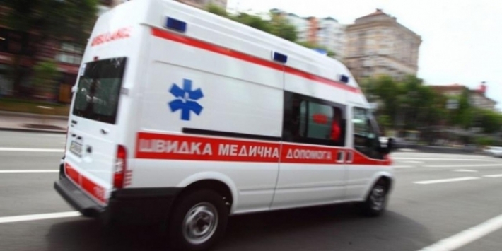 В Запорожье автомобиль сбил ребенка - пострадавший в больнице