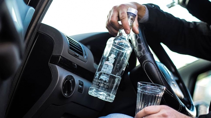 В Мелитополе пьяный водитель не "вписался в поворот" на проспекте