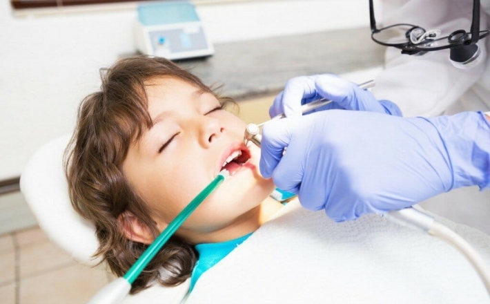 Особенности лечения кариеса в стоматологии в Нивках