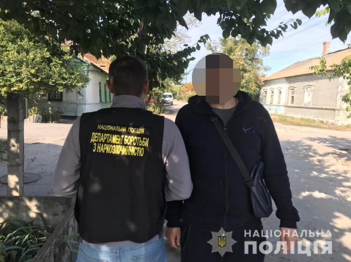 В Бердянске задержали наркозакладчика с метадоном на 67 тысяч грн.