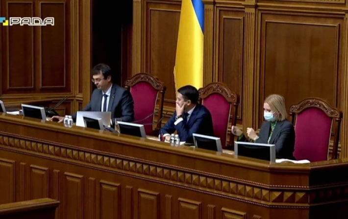 Депутаты поддержали отставку Разумкова