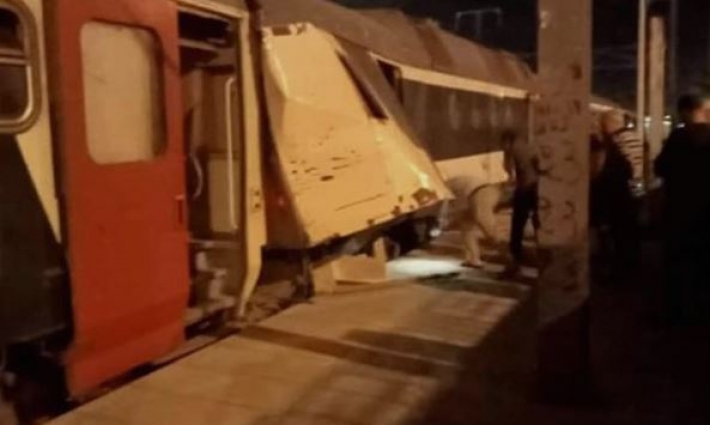 В Тунисе столкнулись пассажирские поезда, есть пострадавшие (видео)