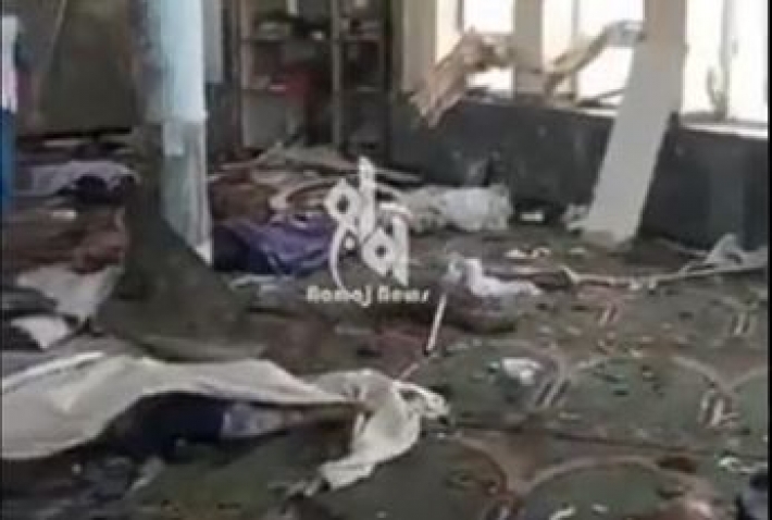 В Афганистане произошел взрыв в мечети, сотни жертв (видео 18+)