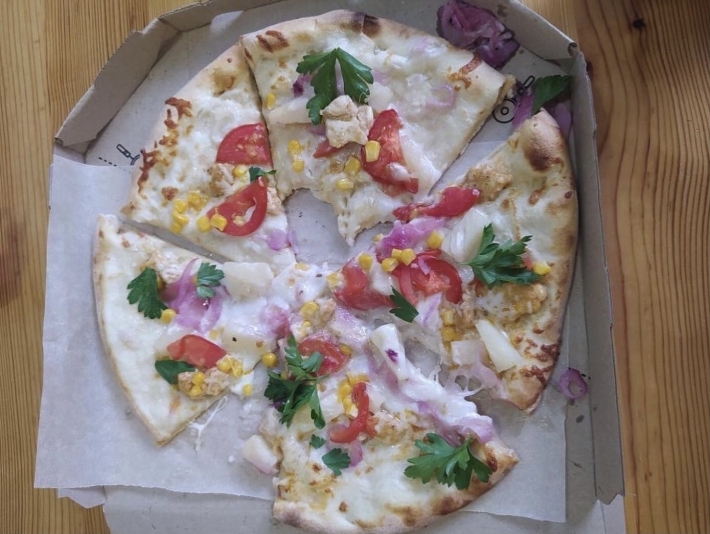 В Мелитополе любителей пиццы накормили ее странной разновидностью (фото)