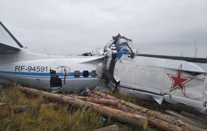 В России упал самолет с парашютистами, 19 жертв