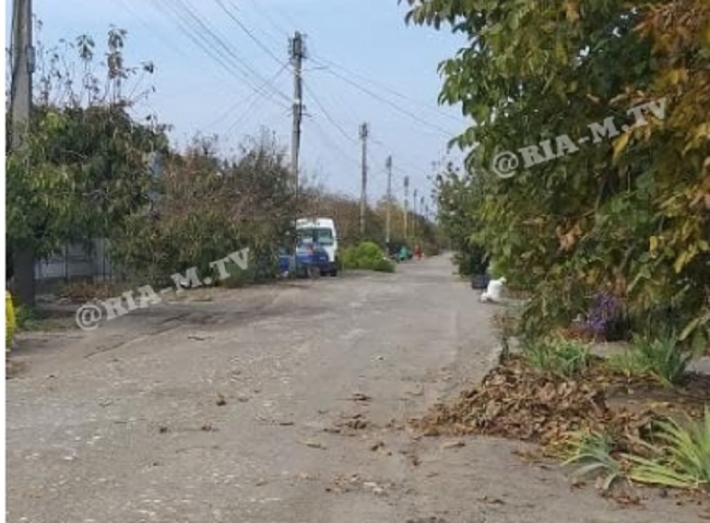 В Мелитополе дорожный ремонт грейдером вызвал скандал (фото)