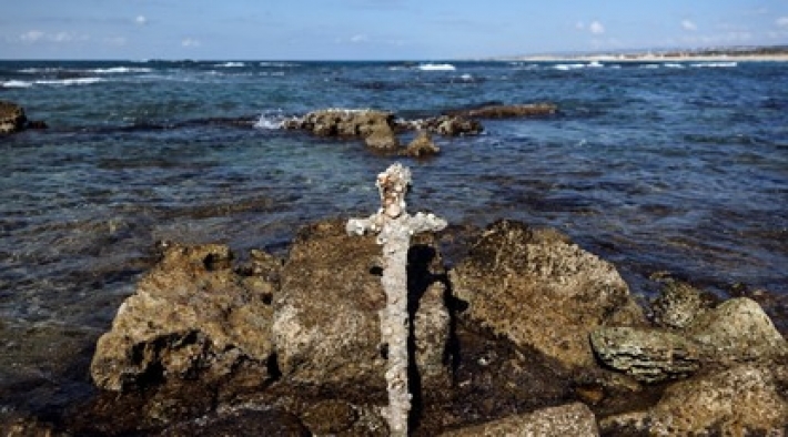Ныряльщик нашел у берегов Израиля 900-летний меч крестоносца (фото)