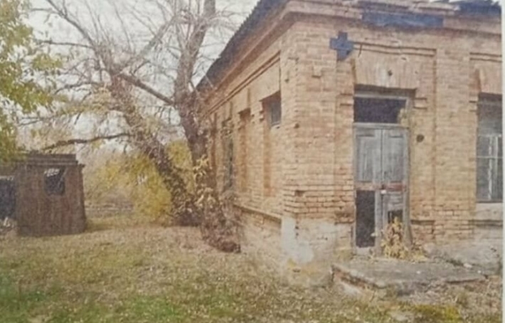 В Запорожской области продают здание школы - департамент культуры против