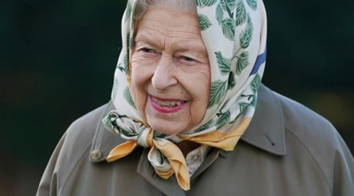 Врачи отговорили королеву Елизавету от рабочей поездки - что известно о ее здоровье